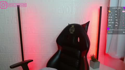 Layla online show from 12-01-24, 04:29
