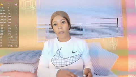 Snapshot of layla_lell chatting on 02-25-26, 12:48 L A Y L A online show from 02-25-26, 12:48