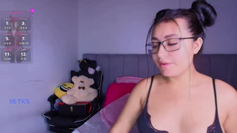 Snapshot of layla_nicols chatting on 01-20-25, 11:24 Layla online show from 01-20-25, 11:24