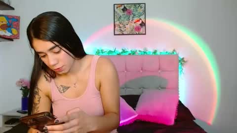 Lia and Rachel online show from 11-06-25, 12:33