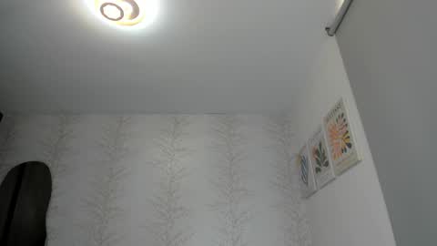 Snapshot of layla_vanegas chatting on 01-25-25, 05:19 Layla Vanegas online show from 01-25-25, 05:19