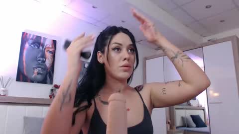 laylacruz online show from 12-07-24, 07:27