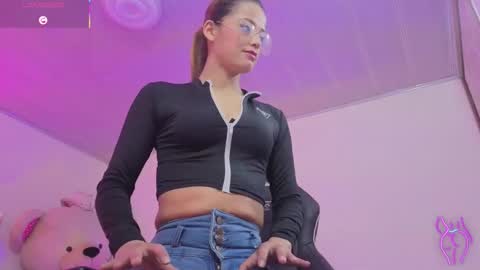 laylafoxy_tay online show from 11-11-25, 03:39