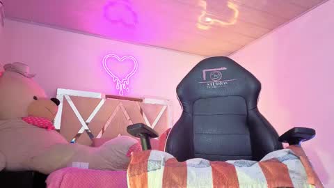 laylafoxy_tay online show from 01-16-26, 03:10