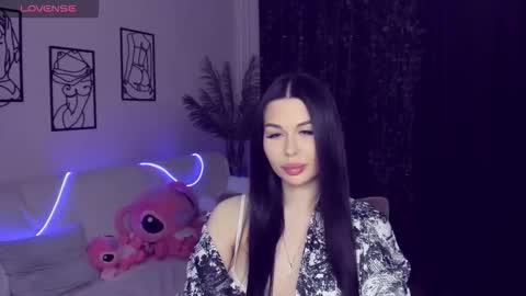 laylagreat online show from 11-28-25, 04:42