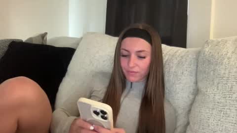 Snapshot of laylahlaylah1 chatting on 10-22-25, 03:12 laylahlaylah1 online show from 10-22-25, 03:12