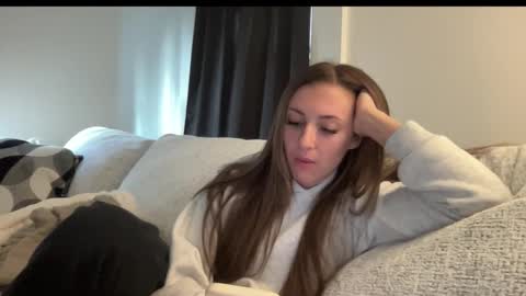 Snapshot of laylahlaylah1 chatting on 11-06-25, 03:24 laylahlaylah1 online show from 11-06-25, 03:24