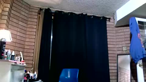 Snapshot of laylakills chatting on 01-10-26, 09:22 Layla Kills online show from 01-10-26, 09:22