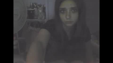 Snapshot of laylakutiex chatting on 09-27-25, 11:32 Layla online show from 09-27-25, 11:32