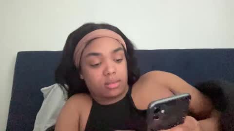 Snapshot of laylasimone97 chatting on 02-19-25, 07:05 Sexy SImone online show from 02-19-25, 07:05