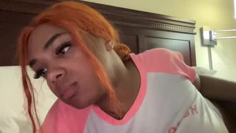 Snapshot of laylasimone97 chatting on 03-02-25, 11:09 Sexy SImone online show from 03-02-25, 11:09