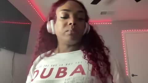 Snapshot of laylasimone97 chatting on 03-11-25, 12:17 Sexy SImone online show from 03-11-25, 12:17