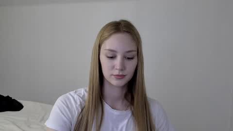 Laylla001 online show from 12-05-24, 06:32