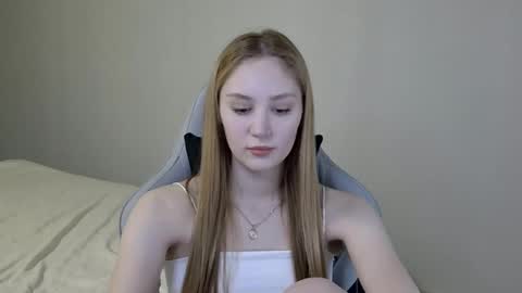 Laylla001 online show from 02-04-25, 06:46