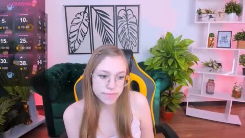 layriantavee online show from 02-23-25, 07:00