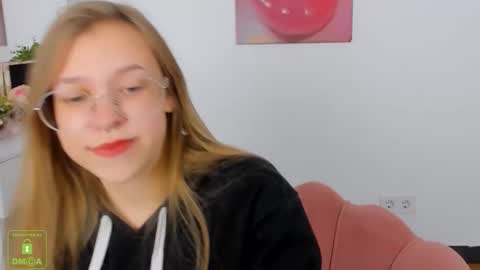 layriantavee online show from 10-11-25, 07:51