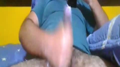 Isaac online show from 10-25-25, 02:56