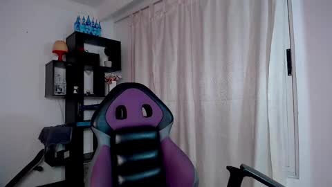 Snapshot of le_petit_princeb612 chatting on 02-20-25, 04:28 andres online show from 02-20-25, 04:28