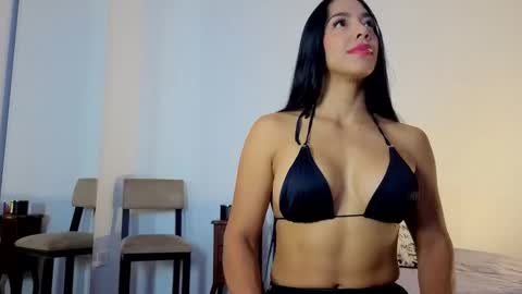 ---Leah-- online show from 11-30-25, 08:35