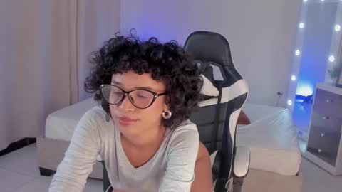 leahaltomm online show from 02-12-25, 01:37