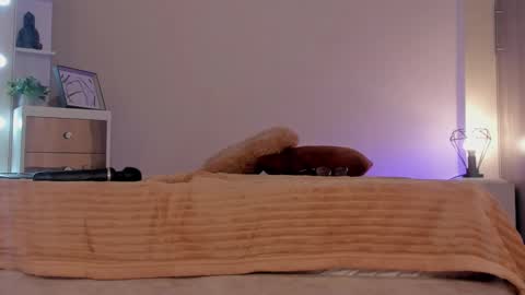 leahaltomm online show from 03-09-25, 09:36