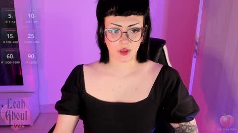 Snapshot of leahghoul666 chatting on 01-10-25, 04:01 Leah Independent Model OF leahghoul666 online show from 01-10-25, 04:01