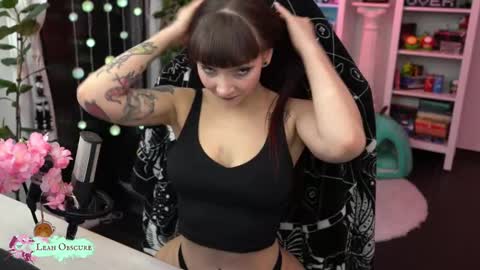Snapshot of leahobscure chatting on 03-01-26, 08:44 Leah online show from 03-01-26, 08:44