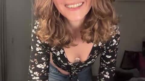 Leah Sparkles online show from 03-23-26, 03:16