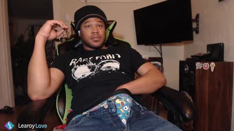 Learoy online show from 02-19-25, 04:01