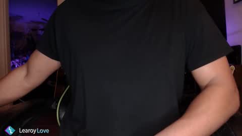 Snapshot of learoy chatting on 03-02-26, 02:36 Learoy online show from 03-02-26, 02:36