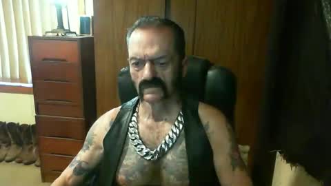 leathergreaser online show from 01-11-25, 10:29