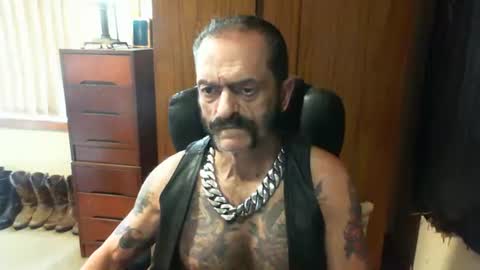leathergreaser online show from 01-30-25, 01:55