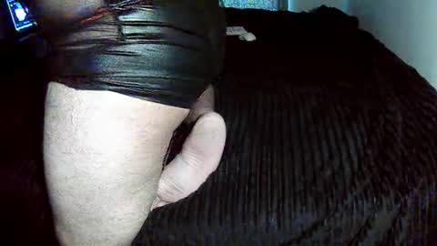 Snapshot of leatherman31 chatting on 10-17-25, 09:50 leatherman31 online show from 10-17-25, 09:50