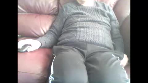 leatherpants68 online show from 11-19-25, 03:12