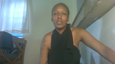 Snapshot of lee_cammie chatting on 10-18-25, 10:49 Lee cammie online show from 10-18-25, 10:49