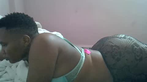 Snapshot of leekekee chatting on 10-28-25, 12:52 leekekee online show from 10-28-25, 12:52