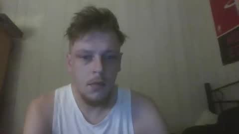 Snapshot of leemanz12 chatting on 11-17-25, 02:56 leemanz12 online show from 11-17-25, 02:56