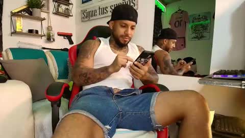 Snapshot of leenar_key chatting on 10-31-25, 02:07 leenar_key online show from 10-31-25, 02:07