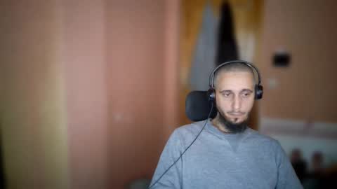 lefrenchiies online show from 11-26-25, 08:59