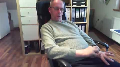 Dave online show from 12-03-25, 12:58