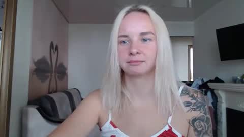 leggywily25 online show from 09-23-25, 10:07