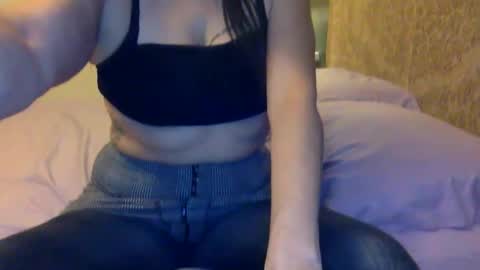 Snapshot of legsfordaysbaby chatting on 12-02-24, 11:29 Dani... Your Slutty Mommy... Wet Dream Baby... online show from 12-02-24, 11:29