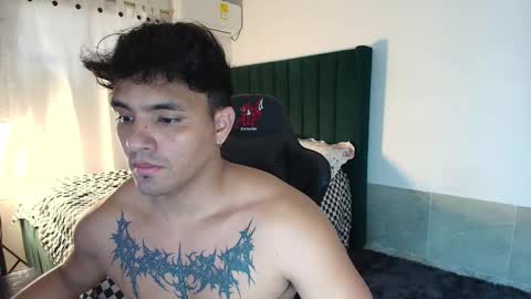  Lei  online show from 10-15-25, 07:03