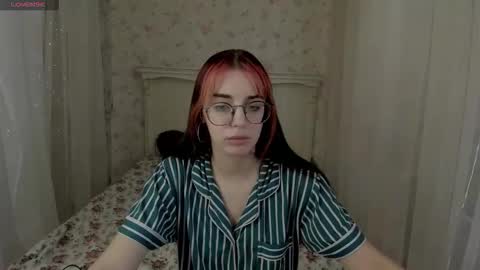 leia_moreno online show from 10-09-25, 03:04