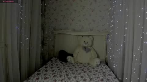 leia_moreno online show from 10-09-25, 03:32