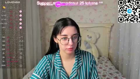 leia_moreno online show from 10-29-25, 08:27