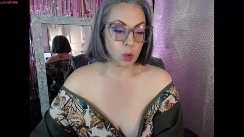 Snapshot of leidy_brenda chatting on 01-13-25, 06:59 Leidy Brenda online show from 01-13-25, 06:59