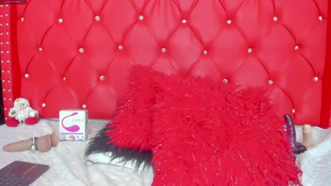 LEIGH ANGELS online show from 12-15-24, 12:40