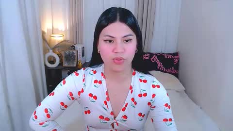 Snapshot of leighcortesi chatting on 10-27-25, 04:11 Cailey online show from 10-27-25, 04:11