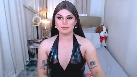 Snapshot of leighcortesi chatting on 11-17-25, 03:45 Cailey online show from 11-17-25, 03:45